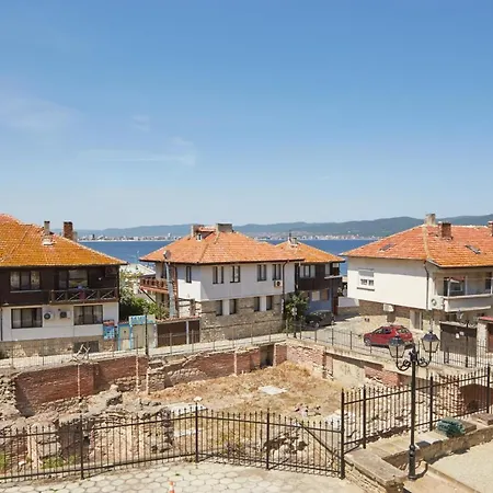 търтефф Vilă *